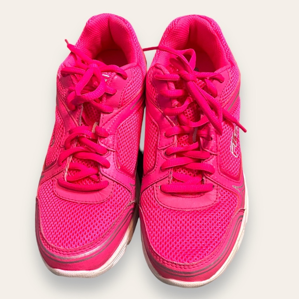 Fila sneakers Women size 8PInk and white